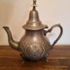 Théière vintage traditionnelle Marocaine en métal argenté