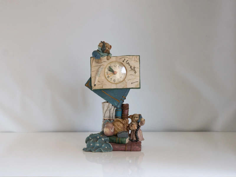 Horloge Décorative Vintage Oursons Lecteurs sur Pile de Livres