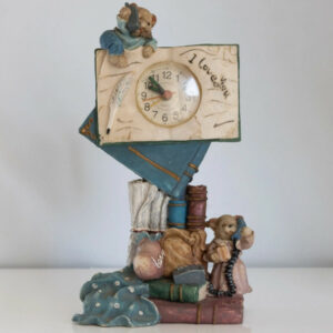 Horloge Décorative Vintage Oursons Lecteurs sur Pile de Livres