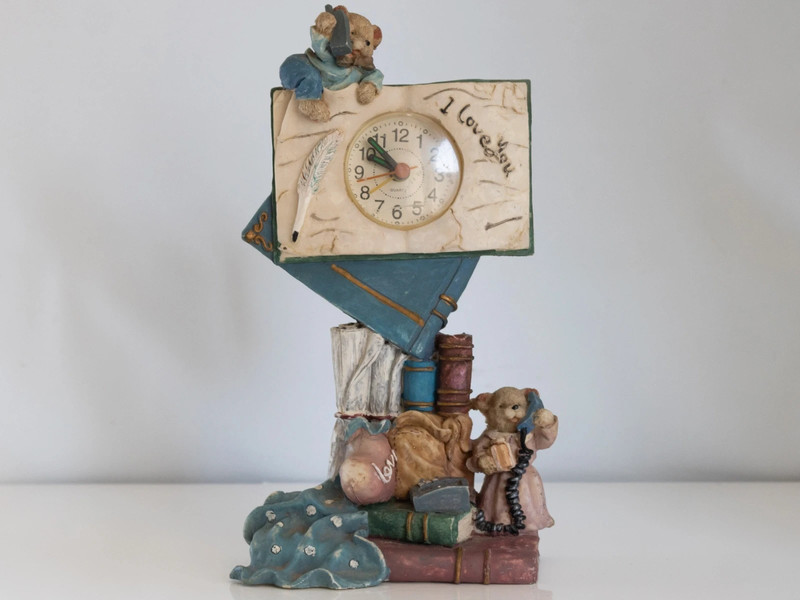 Horloge Décorative Vintage Oursons Lecteurs sur Pile de Livres