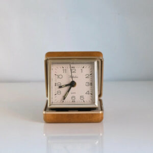 Réveil de Voyage Alpina Quartz Marron et Doré