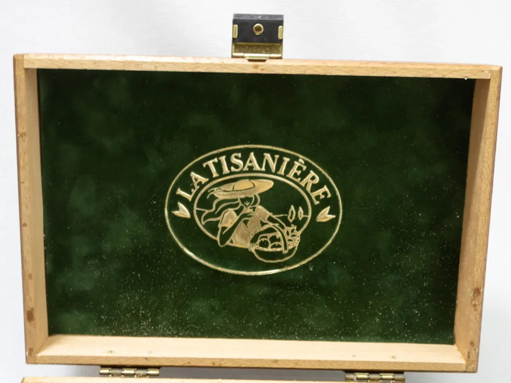 Boîte à thé vintage La Tisanière en bois et métal, 6 casiers
