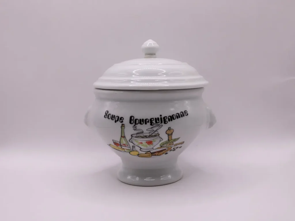 Bol à soupe bourguignonne Pillivuyt avec couvercle tête de lion