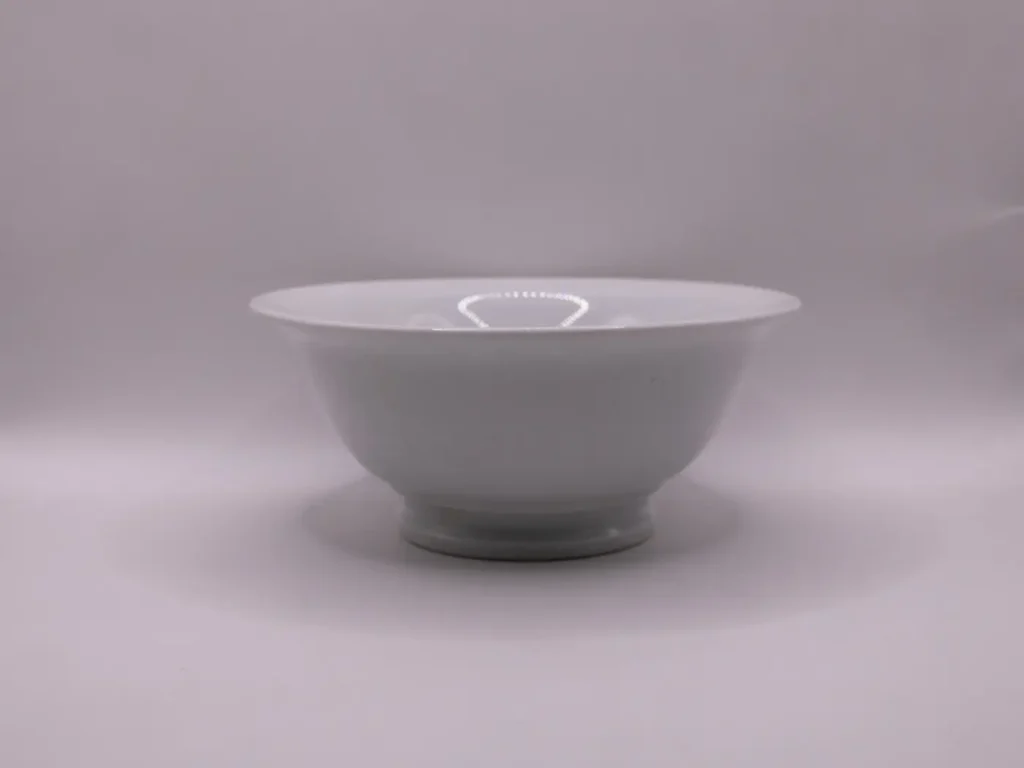 Bol en porcelaine blanche Pillivuyt, savoir-faire depuis 1818