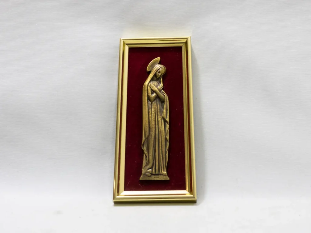 Cadre religieux vintage Vierge de Lourdes bronze signé Mermet
