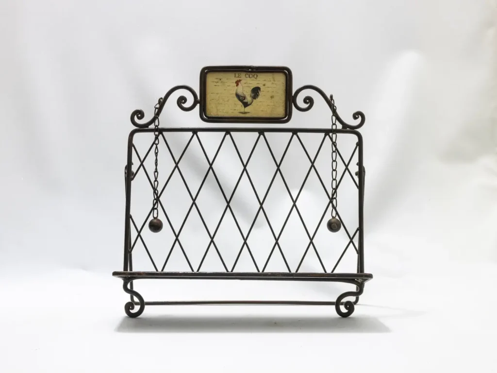 Chevalet porte-livre ancien en fer forgé pour livre de cuisine