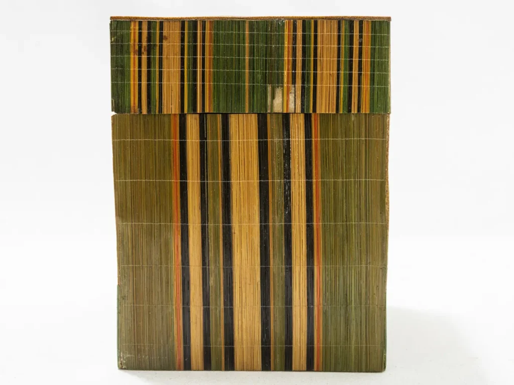 Ensemble de boîtes gigognes asiatiques en bambou à motifs floraux
