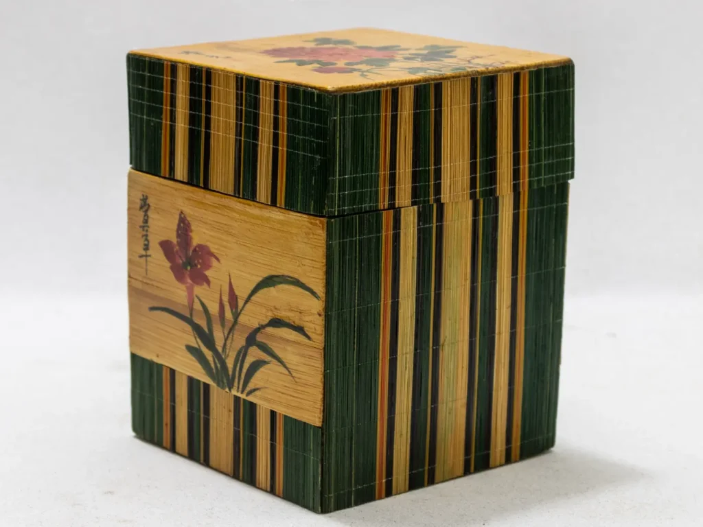 Ensemble de boîtes gigognes asiatiques en bambou à motifs floraux
