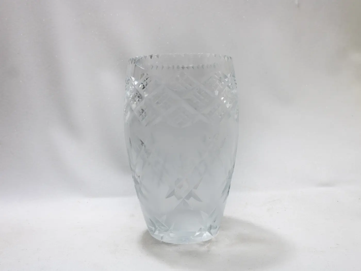 Grand vase vintage en cristal taillé, pièce de décoration unique