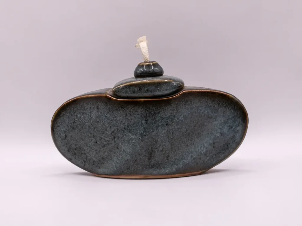 Lampe à huile vintage en céramique émaillée, pièce de collection