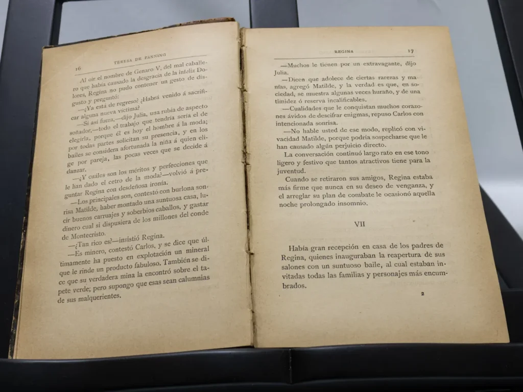 Livre Ancien 'Lucecitas' de 1893 en Espagnol, Reliure Cuir