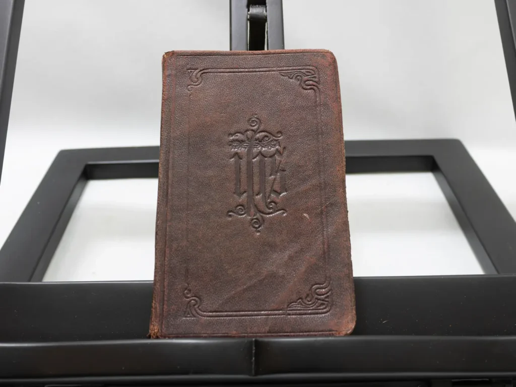 Livre Ancien Petit Manuel Paroissial en Cuir Marron de 1916