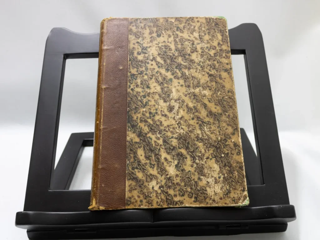 Livre Les Milles et une nuits, édition rare illustrée de 1704