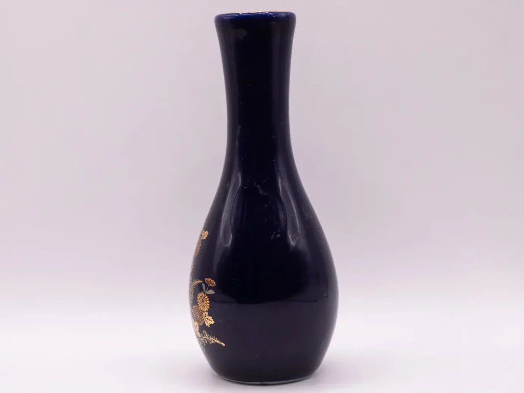 Petit vase soliflore asiatique bleu et doré, motifs floraux