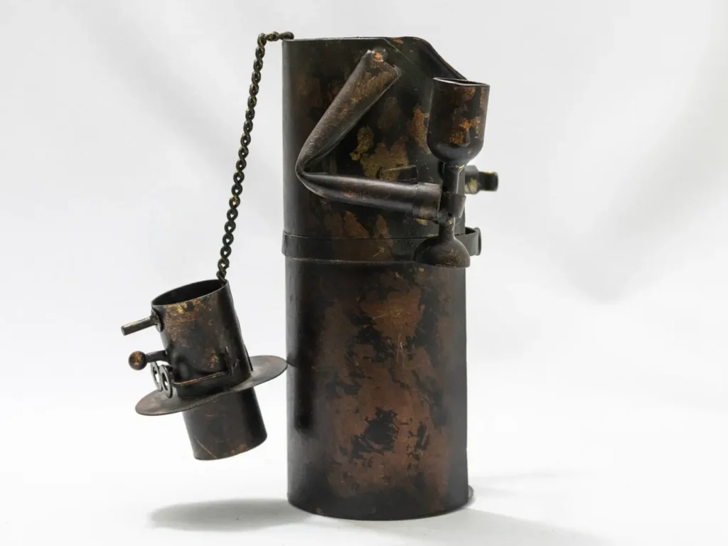 Porte-bouteille original en métal, sculpture de sommelier design