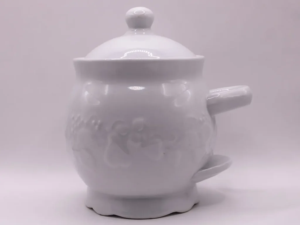 Pot à crème ou soupe en porcelaine blanche PH. Deshoulières