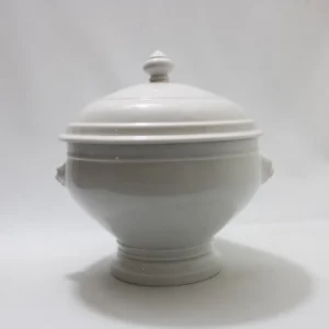 Soupière en porcelaine Pillivuyt France collection Tête de Lion