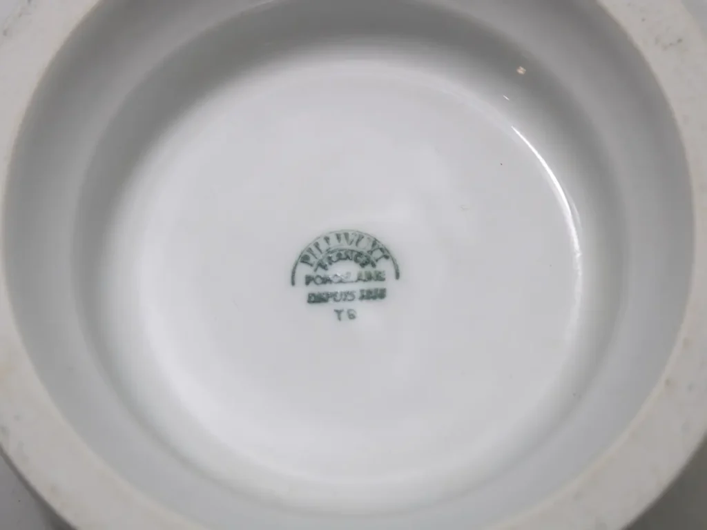 Soupière en porcelaine Pillivuyt France collection Tête de Lion