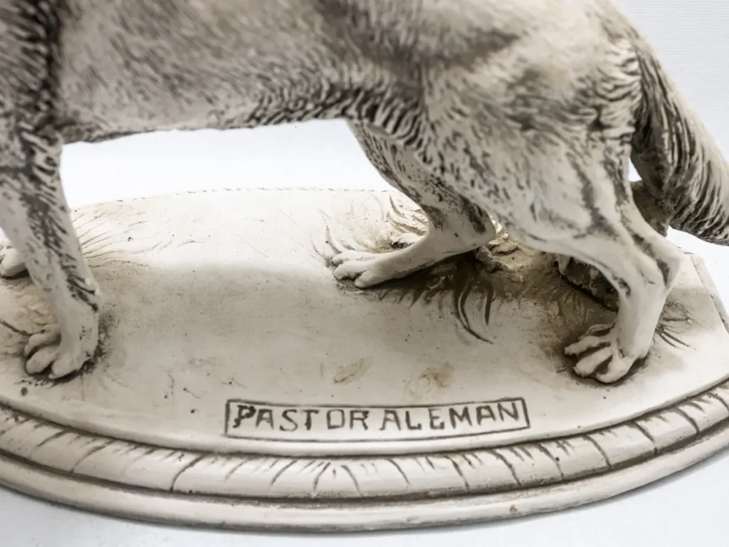 Statue Chien Berger Allemand Assis en Résine - Pastor Aleman