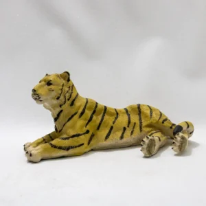 Statuette Tigre en Plâtre Blanc - Décoration Féline Élégante