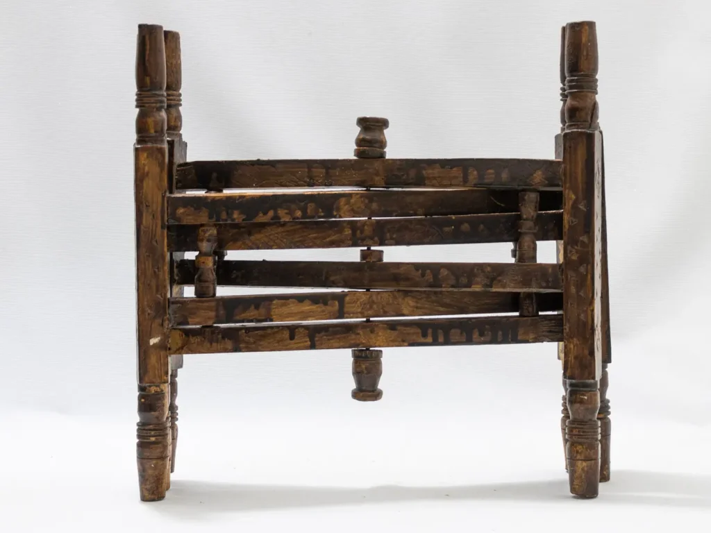 Support pour table basse marocaine en bois, sculpture artisanale
