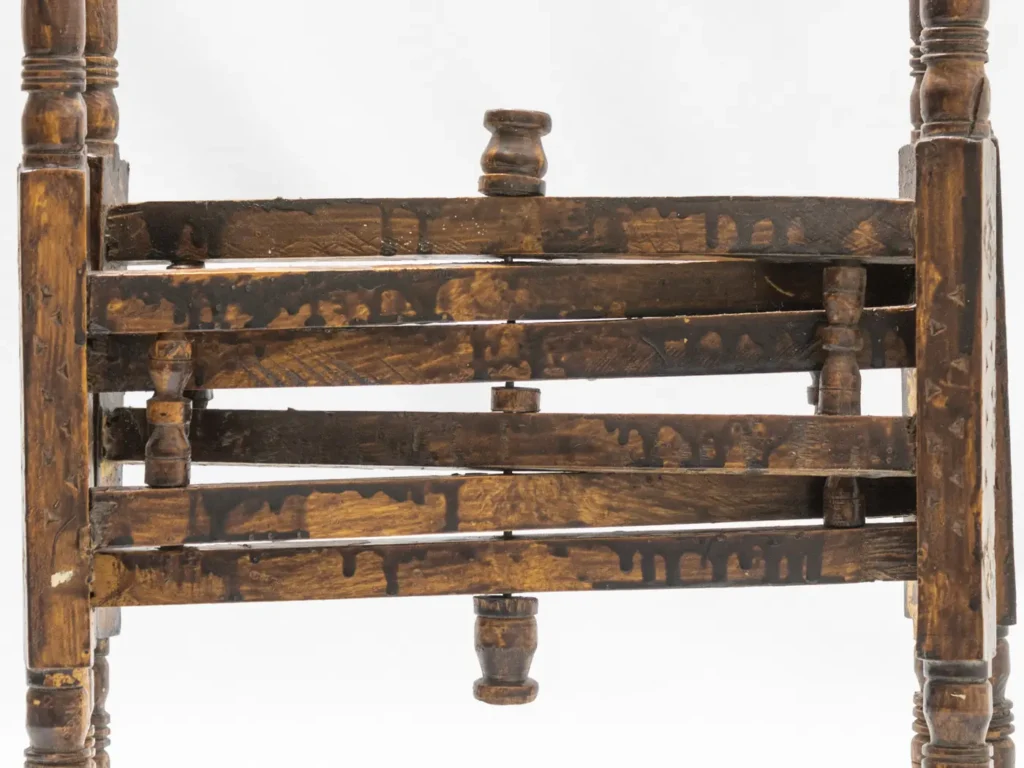 Support pour table basse marocaine en bois, sculpture artisanale