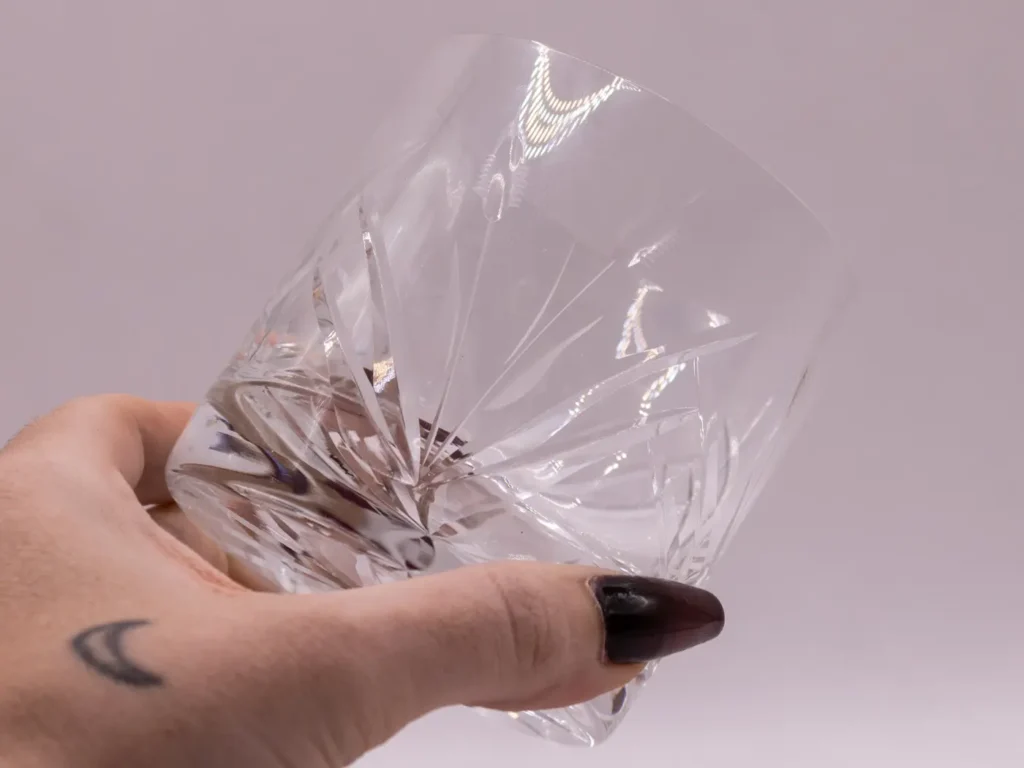 Verre à spiritueux cristal ciselé, motif épis de maïs vintage