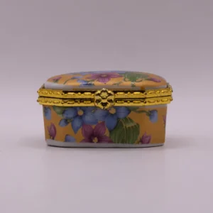 Boite pilulier octogonale en céramique et son motif floral