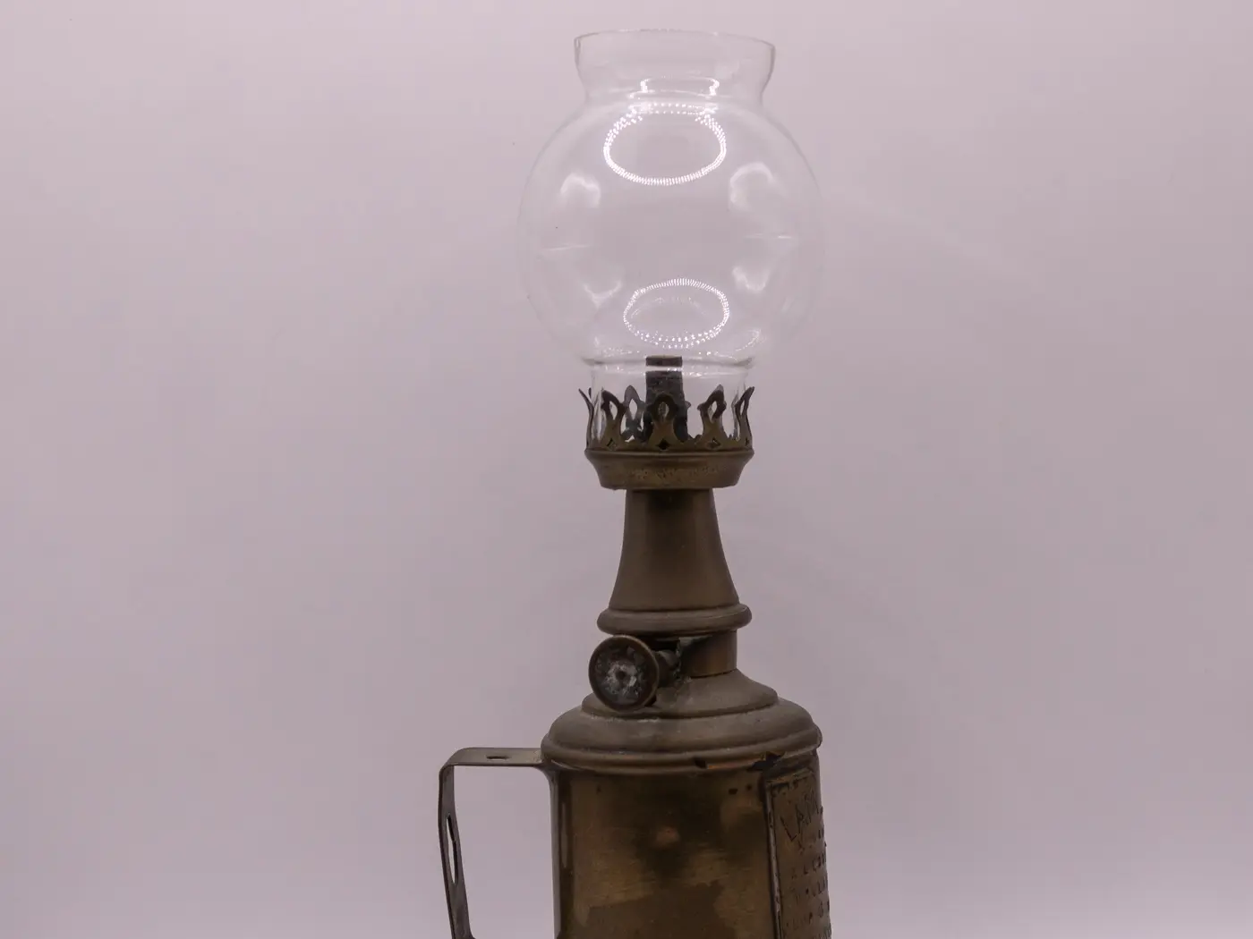 Lampe tempête miniature Leclerc et Martin anti-explosion dorée Lampe tempête miniature Leclerc et Martin anti-explosion dorée